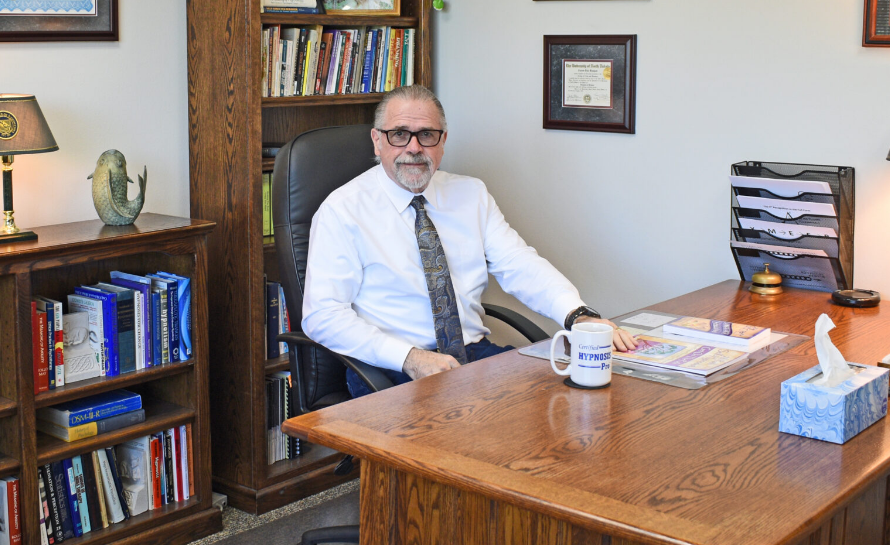 Hypnotherapist Cal Banyan Office Desk